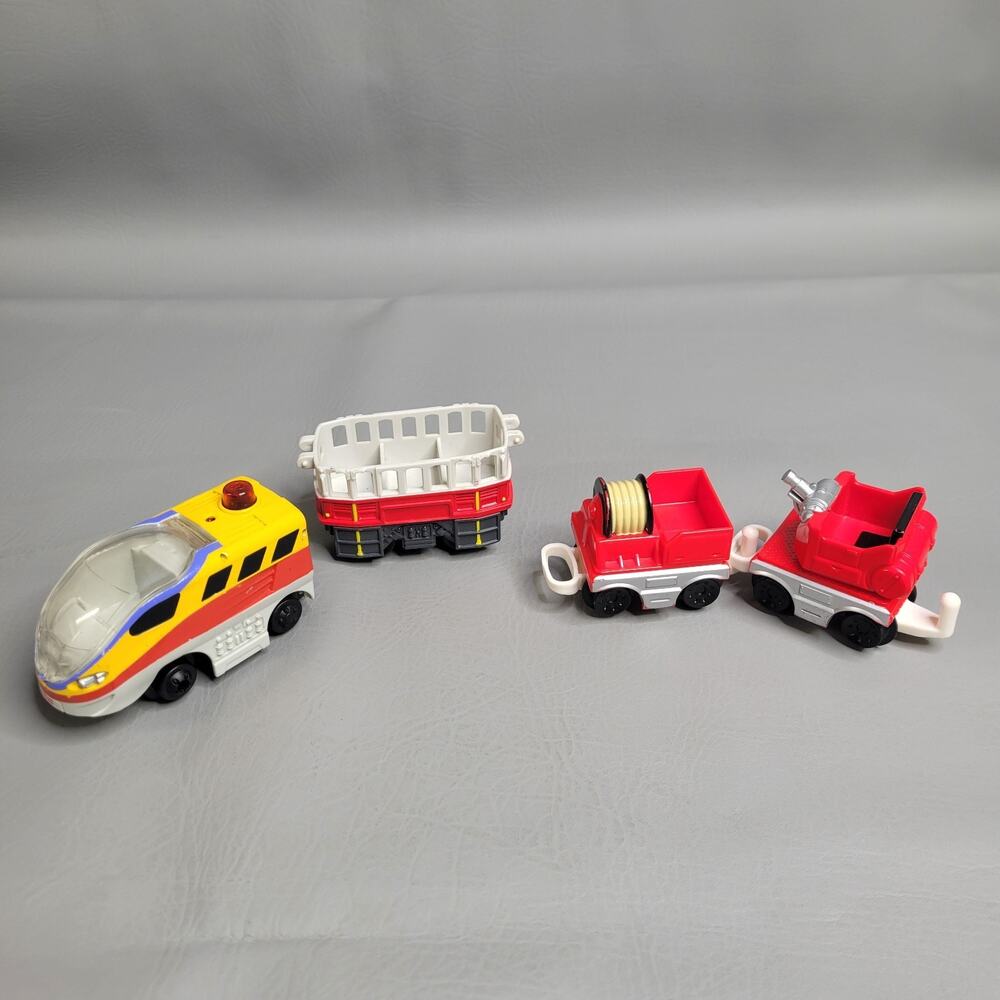 GeoTrax Rapid Rescue Water Canon Firehose Trolley Street Car Yellow Aero Eric